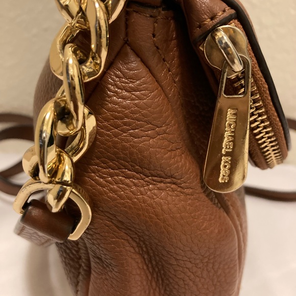 Michael Kors Crossbody - Picture 4 of 7
